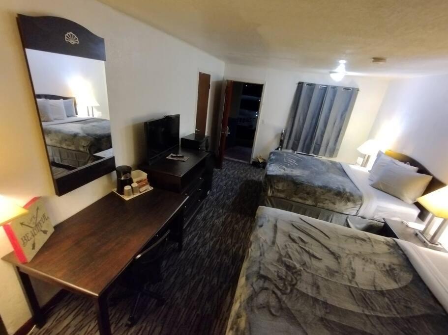 Hotel 2 Queen Beds Hotel Room 126 Wi-Fi Booking 斯蒂尔沃特 外观 照片