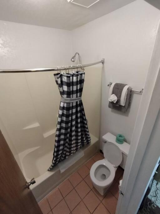 Hotel 2 Queen Beds Hotel Room 126 Wi-Fi Booking 斯蒂尔沃特 外观 照片